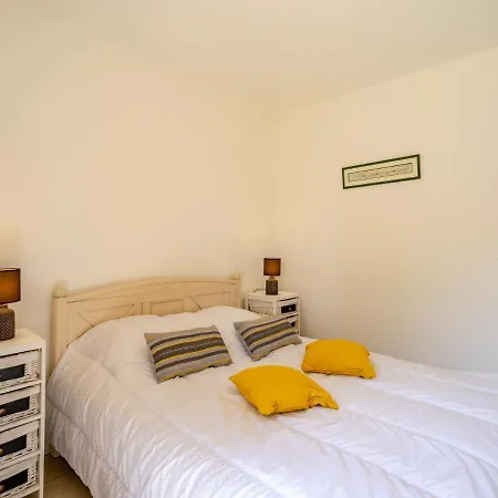 Wangari By Interhome *