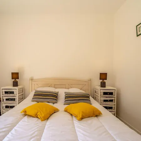 Wangari By Interhome Lägenhet